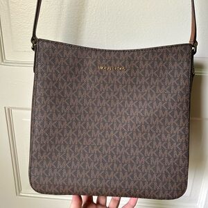 Michael Kors Jet Travel Set Crossbody Bag and Wallet